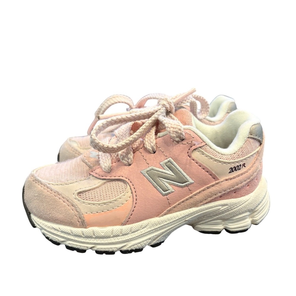 New Balance 2002R Toddler Size 7 Pink White Sneakers Shoes IC2002SK